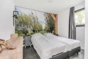 3 bedrooms, free WiFi - Luxury Country Retreat with a Pond (Baarle-nassau)