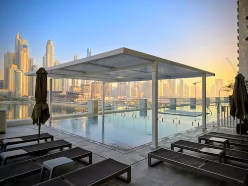 5 Star Palm View Private Beach 1BR