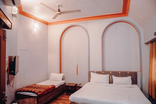 Hotel The TWB Palace