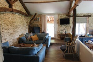 TV - Gite La Salamandre (Saint-Vincent-de-Cosse)