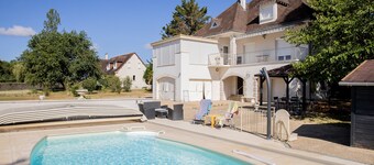 Accommodation for 2 with Pool