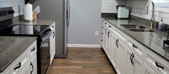 "Catch of the Day" 2bdr 1.5bth -Water Front Home @Pier 98 Marina...BOOK TODAY