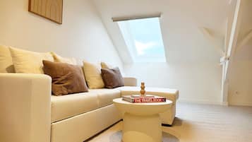 Basic Apartment | Iron/ironing board, free WiFi