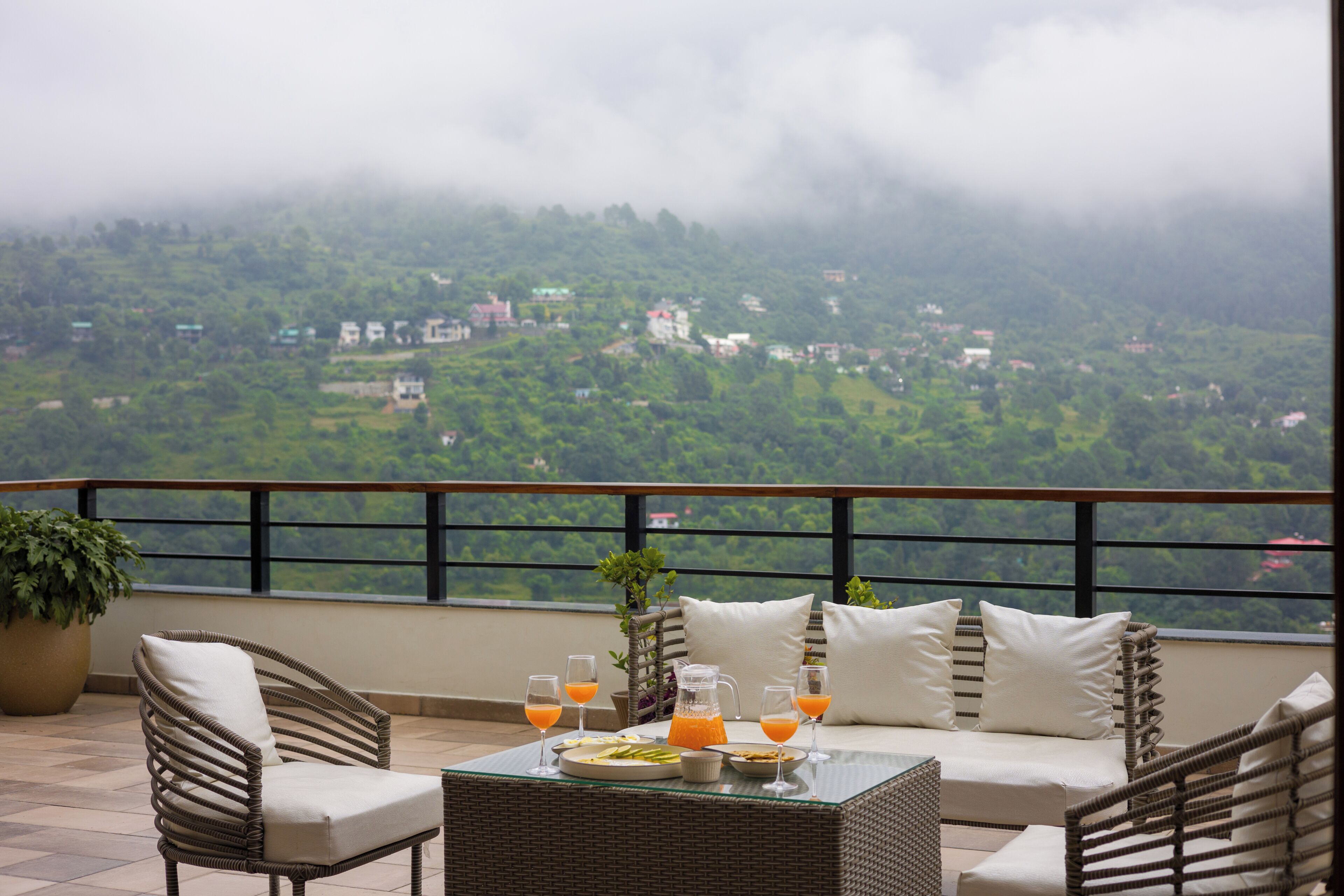 Luxury Villa, Balcony, Mountain View | Property grounds