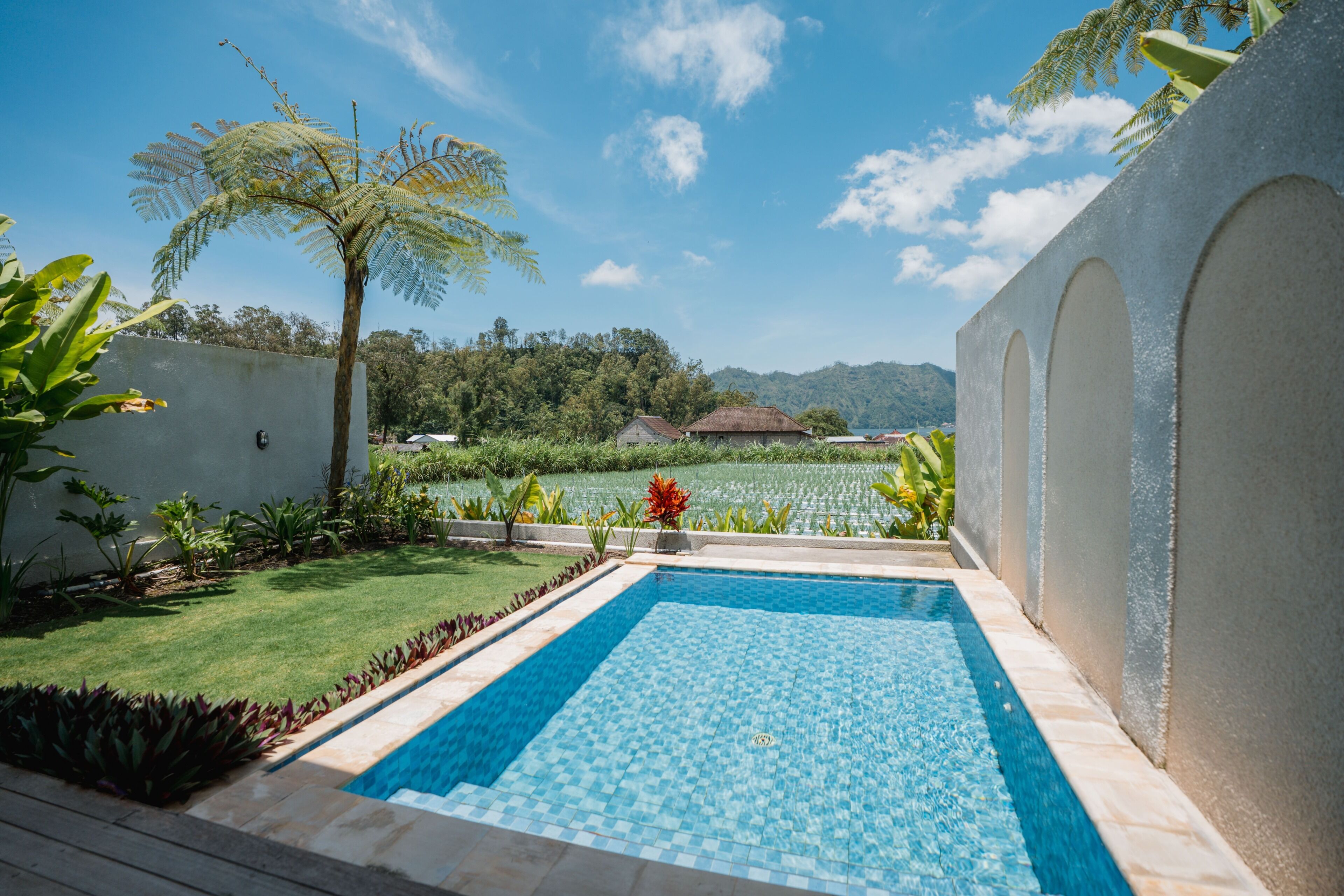 Standard Room, Garden View | Pool