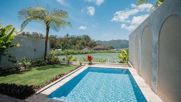 Standard Room, Garden View | Pool