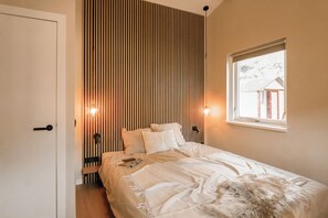 3 bedrooms, iron/ironing board, free WiFi, bed sheets - Your dreamy Danish Design vacation home by the sea (Julianadorp)