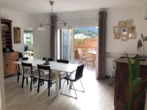 Dining - Vrbo Property (Carqueiranne)