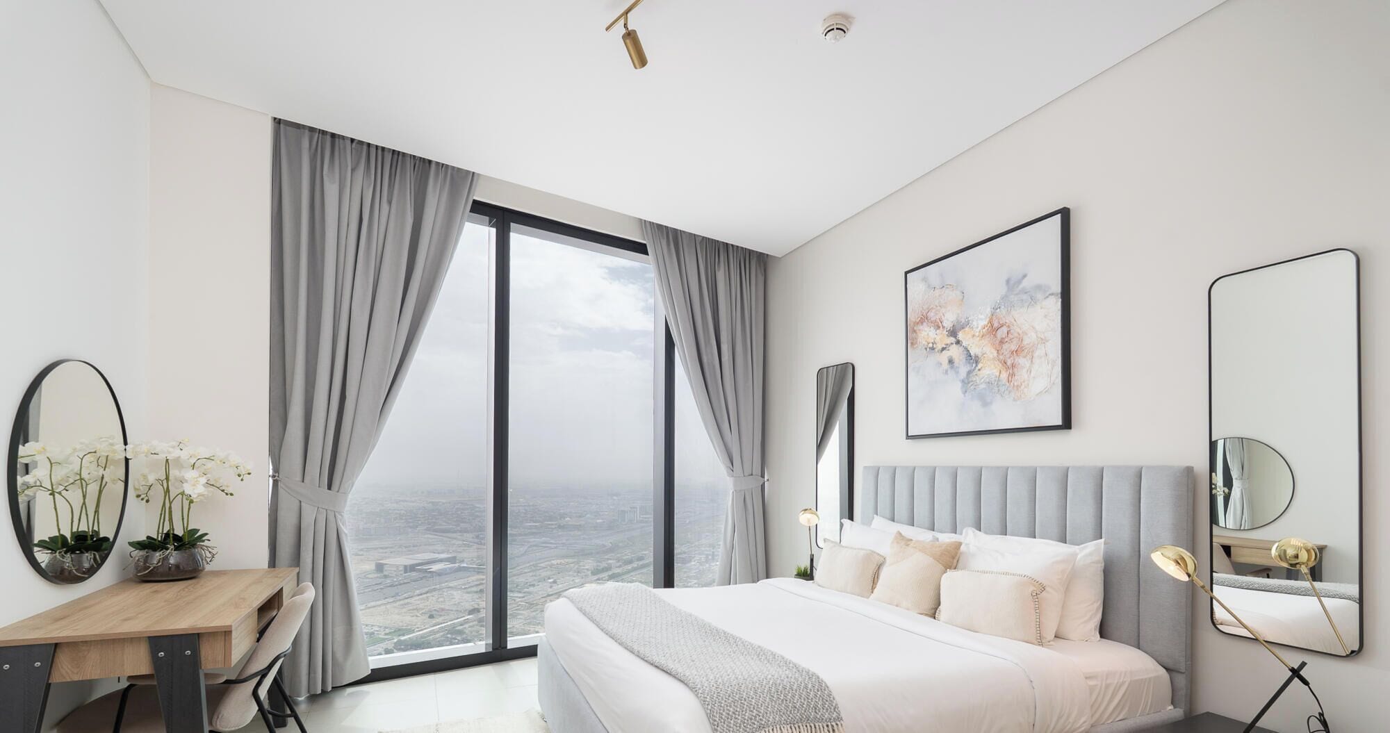Appartement Luxe, balcon, vue ville | Draps en coton égyptien, literie de qualité supérieure