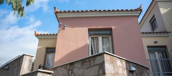 Loucas Home Kalloni Lesvos Central Stay w Balcony