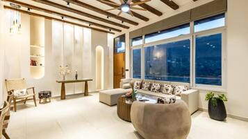 Luxury Villa, Mountain View | Interior