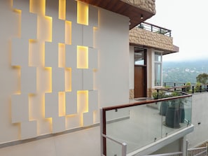 Khuôn viên nơi lưu trú