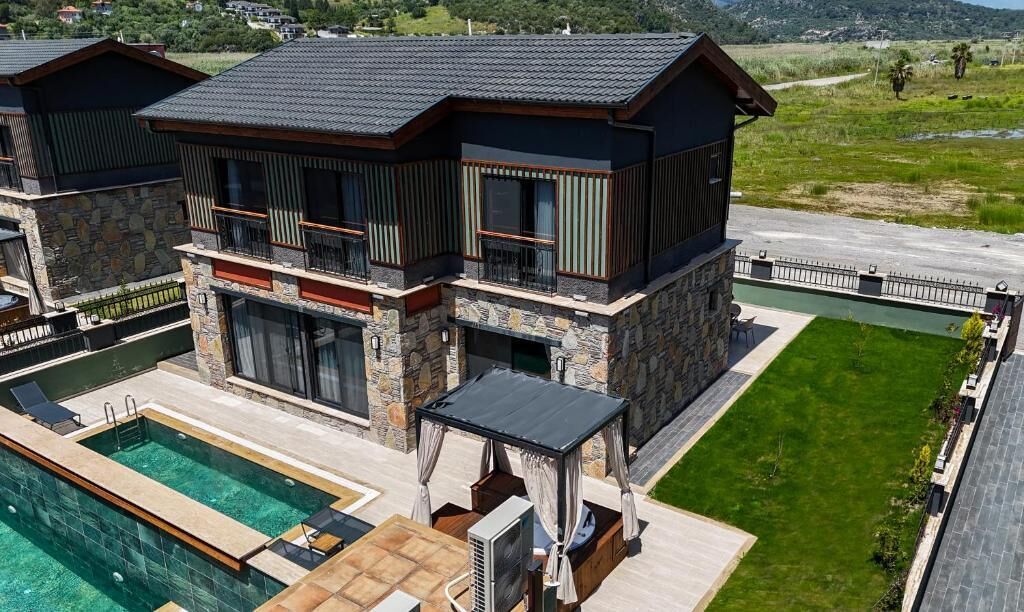 المنشأة من الخارج