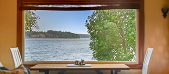 Timeless Tides Cottage | Waterfront, Sauna, Kayaks