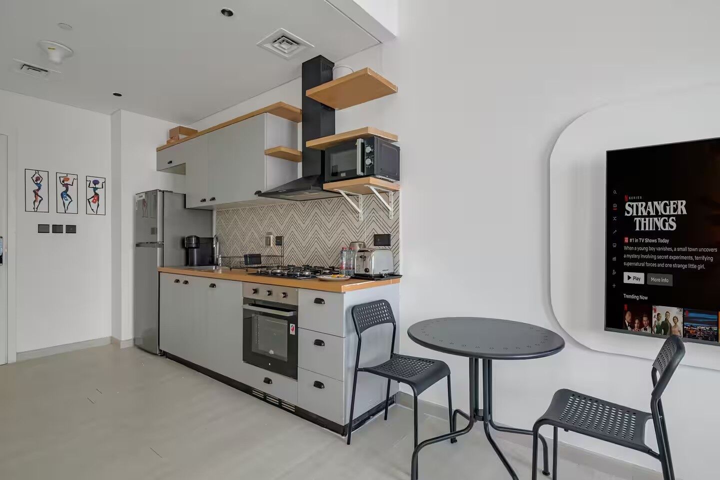 Condo, City View | Private kitchen | Full-sized fridge, microwave, oven, stovetop