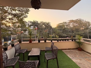 Deluxe Single Room | Terrace/patio - VR RESIDENCY 83 (Gurugram)