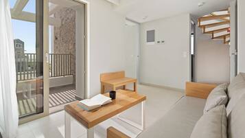 Premium Suite with sea view | Living area