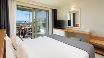 Double suite with balcony, with sea view