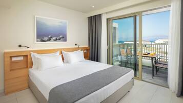 Premium Suite with direct sea view