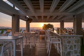 Bar (on property) - Thalassa Suites Corfu (Acharavi)