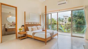 Luxury Villa, Balcony, Pool View | Free WiFi