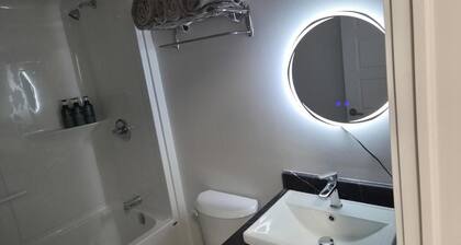 Quiet Haven - One-bedroom Suite