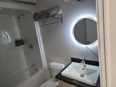 Quiet Haven - One-bedroom Suite