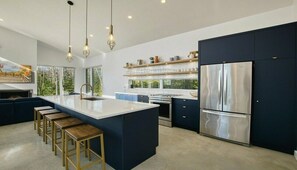 Private kitchen - Le-LIV | Charlevoix | 10 people (Petite-Rivière-Saint-François)