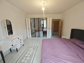 Family Apartment, Balcony, Garden View - Hayrat apart (Hayrat)