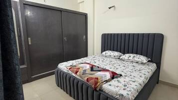 Executive Apartment, Balcony