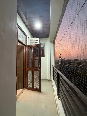 Apartamento executivo, sacada | Sacada