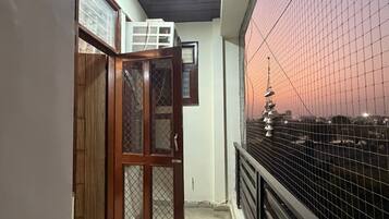 Appartamento Executive, balcone | Terrazza/patio