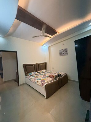 Free WiFi - The Comfort Hub-A Luxury Apartment (Jaipur)