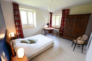 Iron/ironing board, WiFi - Les Bardilles*Country house*3km from Sarlat (Sarlat-la-Canéda)