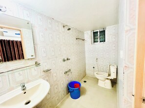 Bathroom - Fabulous 9-bedroom apartment with AC in vibrant Dhaka (Dhaka-)
