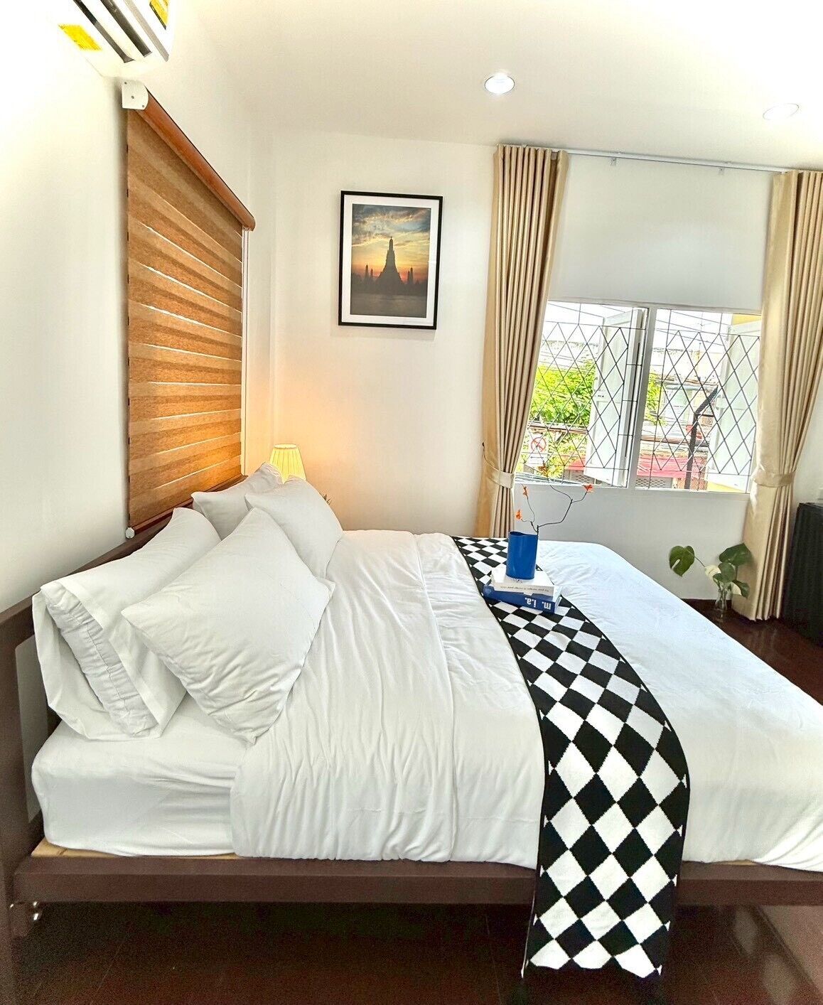 Superior Double Room, City View