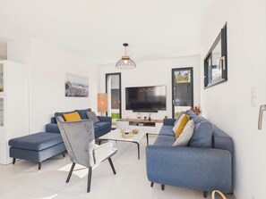 TV - Superb recently built house for 8 with garden (Pléneuf-Val-André)