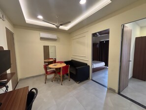 Living area - Hotel Madhav and Restaurant (Indore)