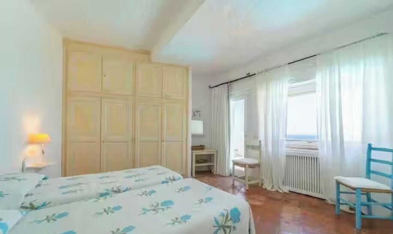 Iron/ironing board