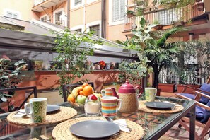 Executive Apartment | Terrace/patio - Apartment Via Farina (Rome)
