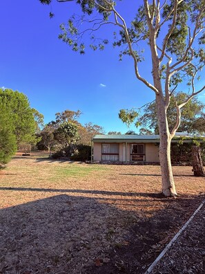 Property grounds - Southern Grampians Lookout (Dunkeld)