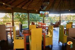 Dining - Parkview Hotel (Maun)