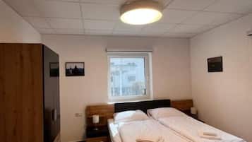 Family Apartment, Roll-in Shower, Air conditioning