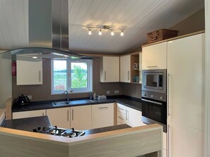 Cabin, 3 Bedrooms, Accessible, Patio | Interior - Country Lodge Retreat With hot tub (Otley)