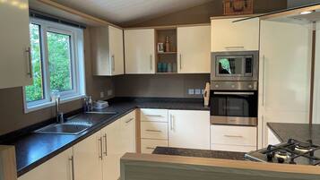 Huisje, 3 slaapkamers, toegankelijk voor mindervaliden, patio | Interieur