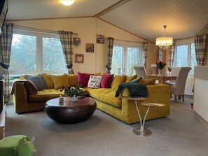 Cabin, 3 Bedrooms, Accessible, Patio | Living room - Country Lodge Retreat With hot tub (Otley)