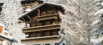 Casa de vacaciones 'Ferienhaus Unterkircher-Wallner' con vistas a la montaña, terraza privada y Wi-Fi