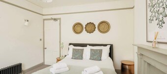 Monmouth St, Townhouse sleeps 10