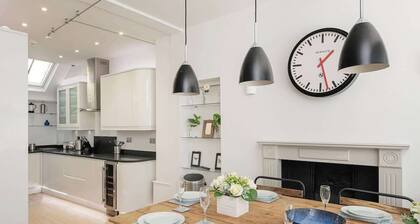 Monmouth St, Townhouse sleeps 10