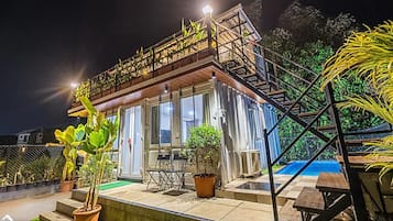 Luxury Villa, Balcony | Pool